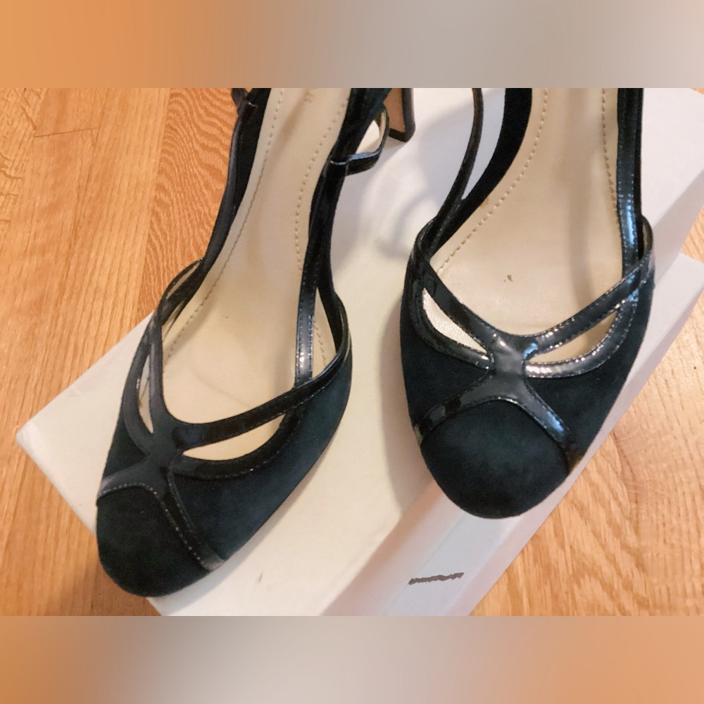 Ann Taylor Navy Suede & Black Patent Strappy Slingback Heels sz 7 1/2